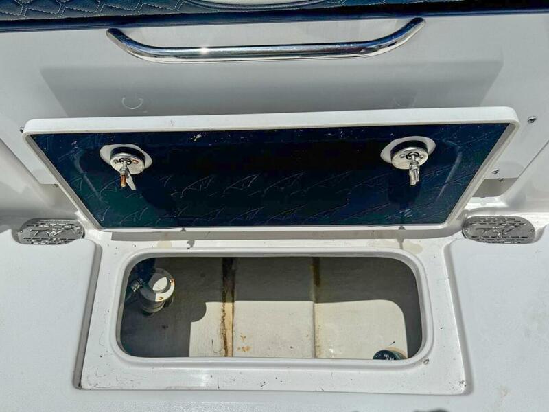  Tidewater 256 Adventurer