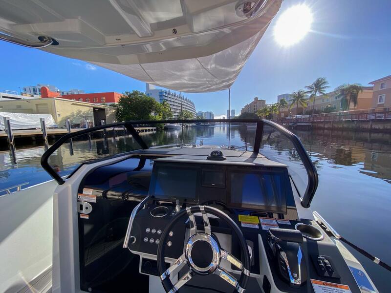  Quarken 27 T-Top