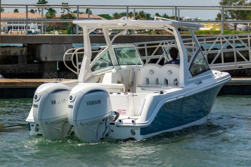  Edgewater 262CX