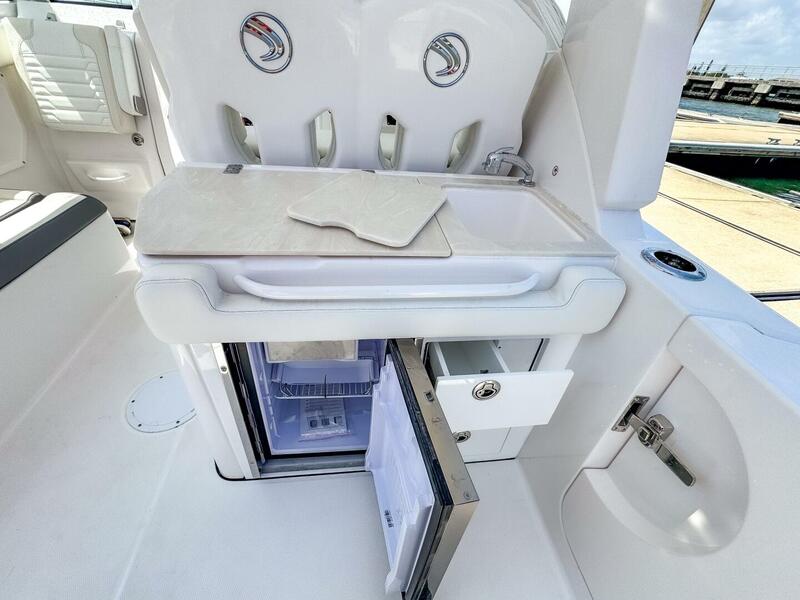  Edgewater 262CX