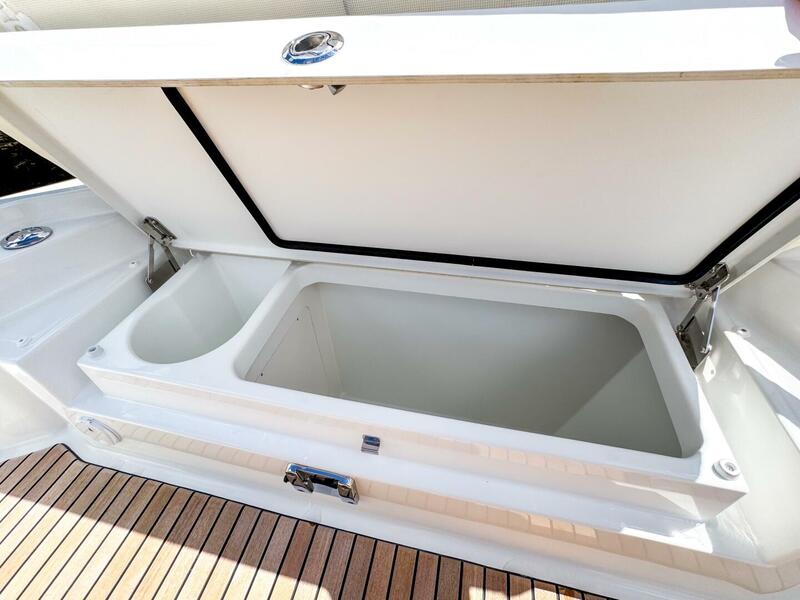  Wellcraft 38 Explorer