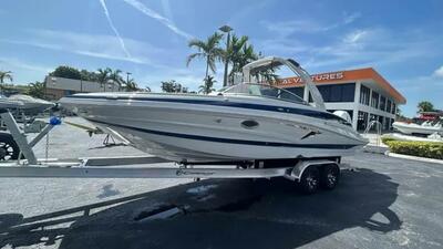 Crownline E290 XS