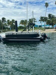 Vision WX Tritoon