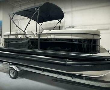Vision WX Tritoon
