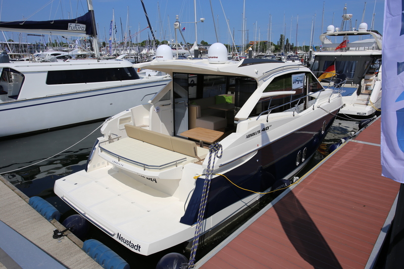 Absolute 40 Hanseboot ancora boat show 2016